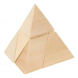 La Pirámide de Tres Lados